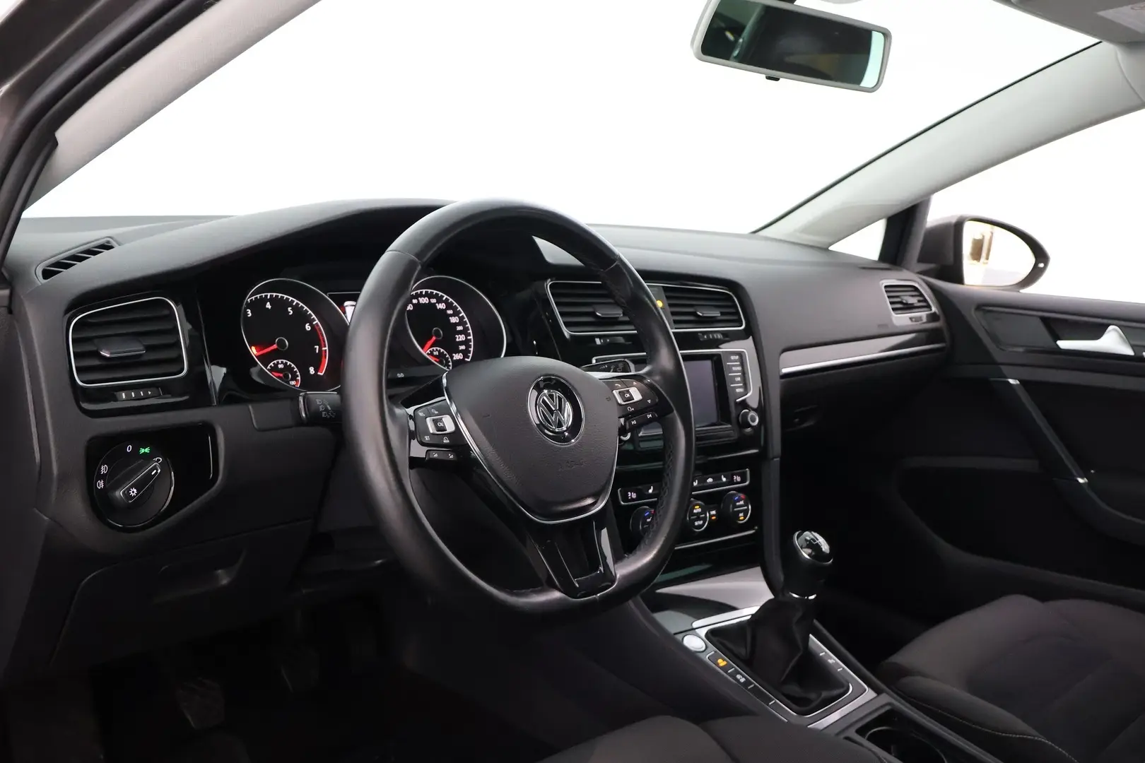 Car Image - 75FPxitWmI8EO70C0Ty2N