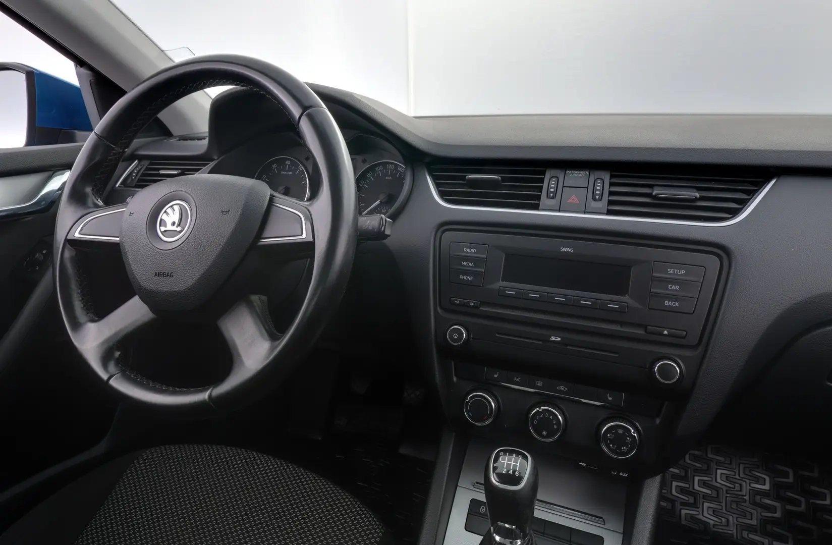 Car Image - 6RjKkTGoflRrPxh2rh9Dea