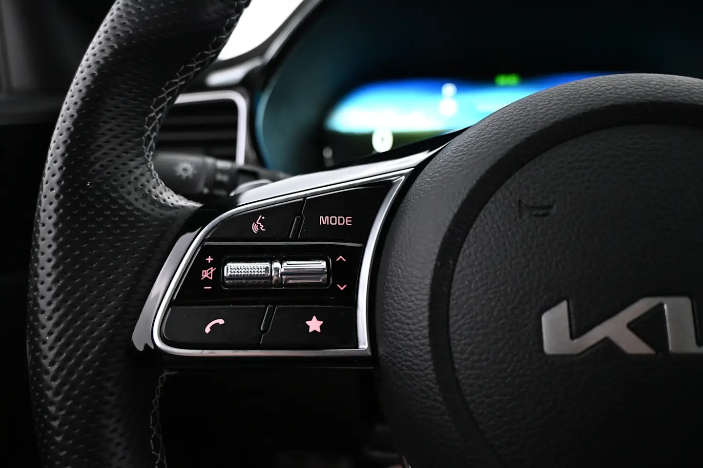 Car Image - 1BsqSVFJw5uMhX5GsOhuuo