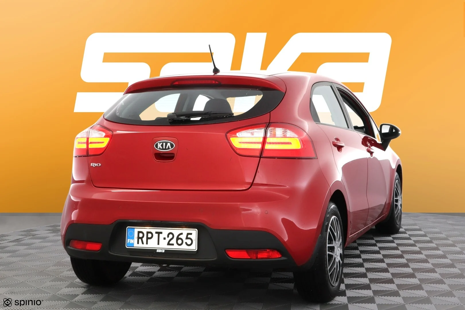 Car Image - 35g0GMF6aOTTnB8GZJlOus