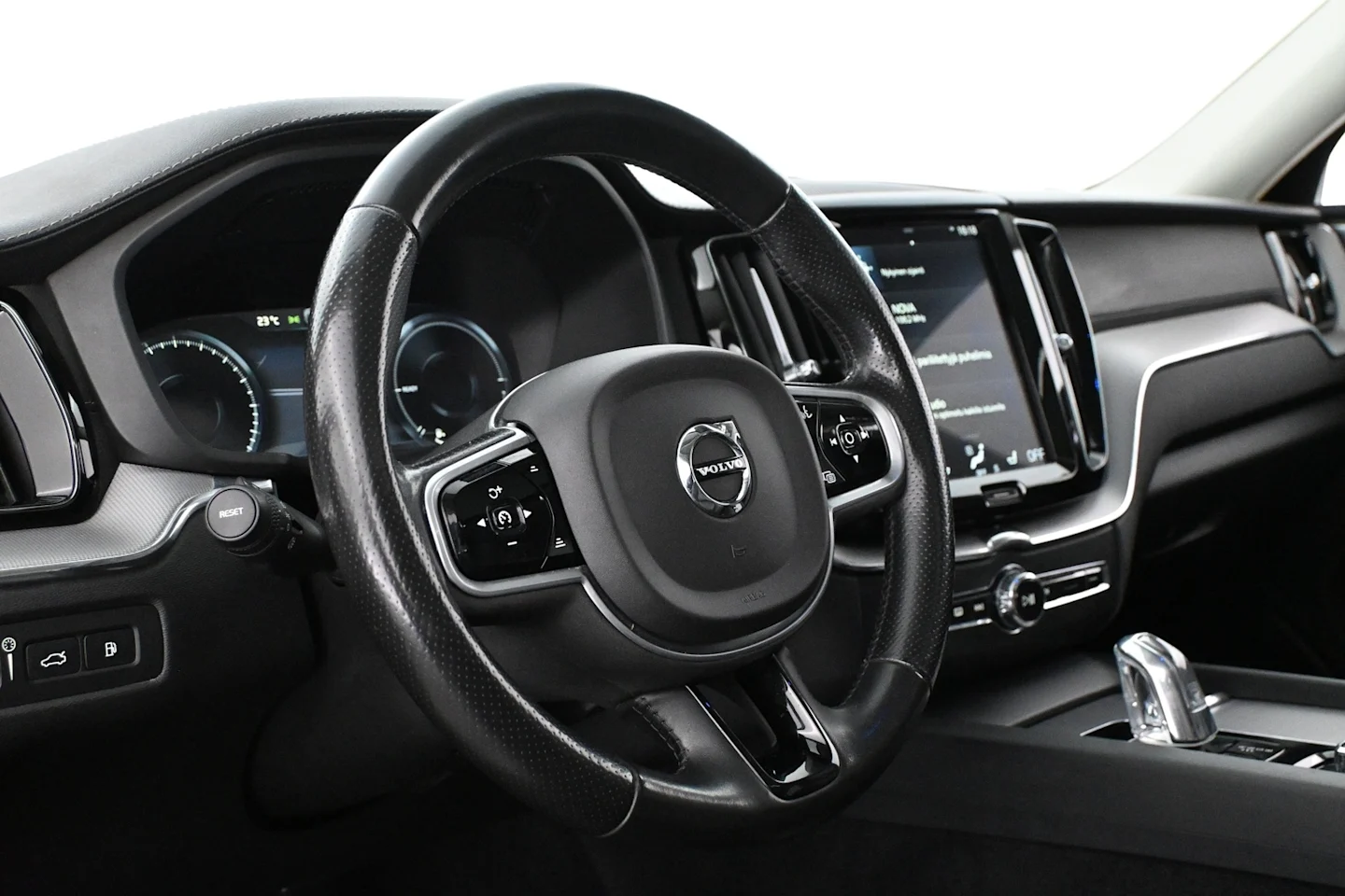 Car Image - 49EhF0f5gg22xxBRqOzEHq