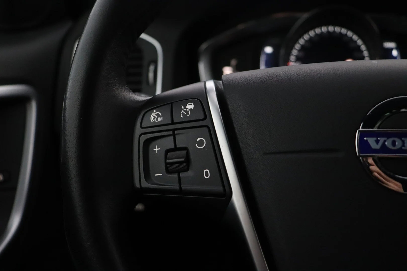 Car Image - 1rVvlCyR7KnDAGvxkTUJ1U