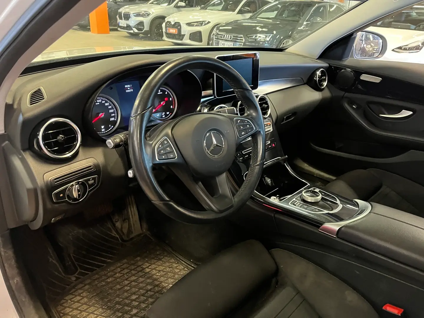 Car Image - 5VS7fayk0LD7kBu2bdYdv8