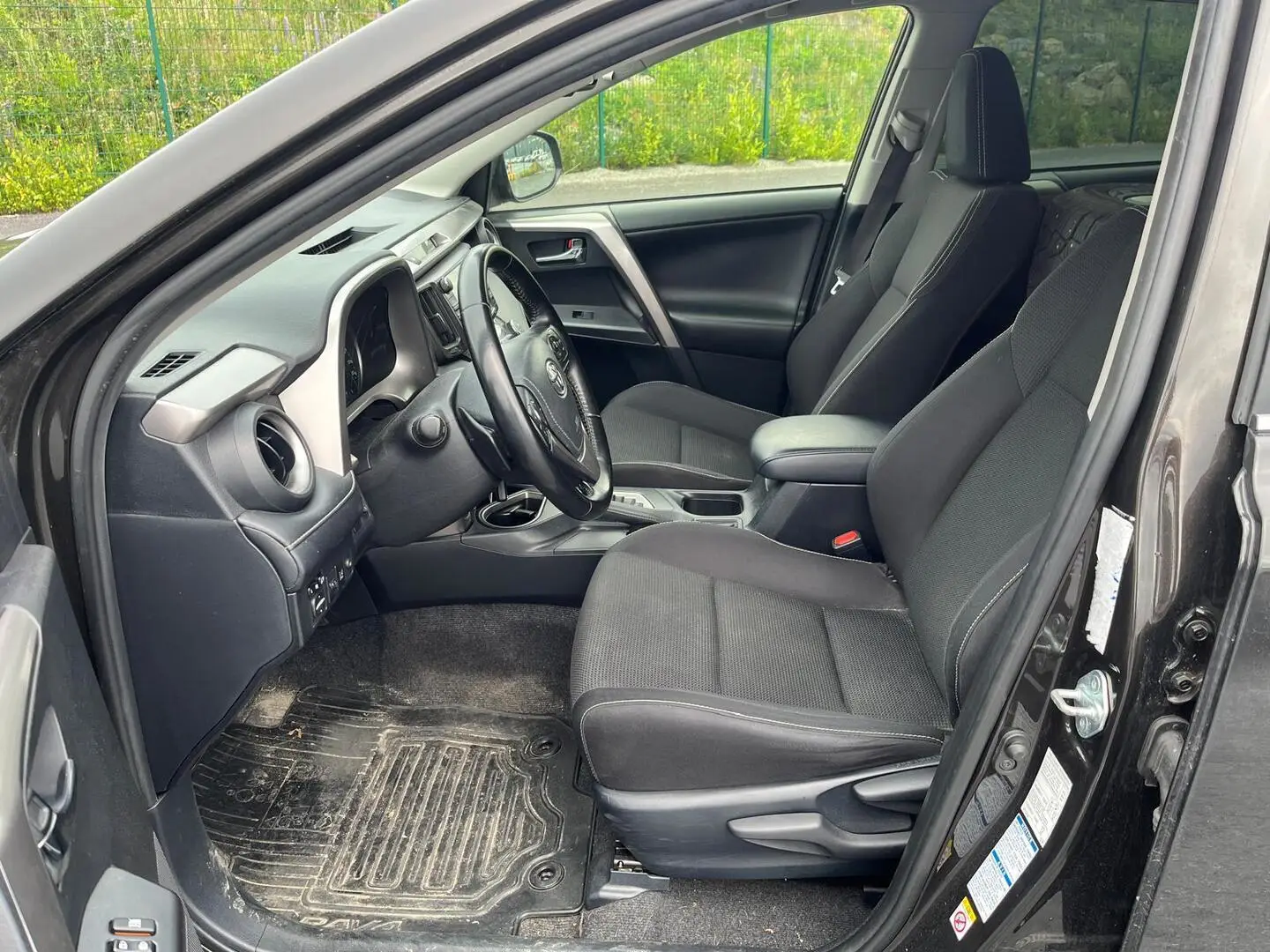 Car Image - pPdj3o15idnhoRzpIzAxv