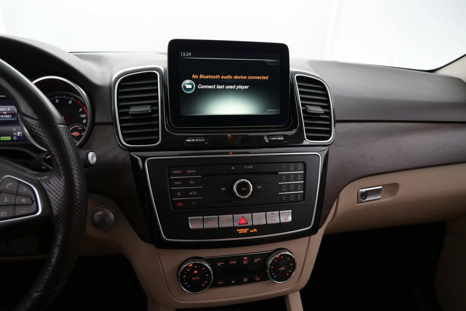Car Image - 2QhEJfl5J3HzsHCX3ubMQO
