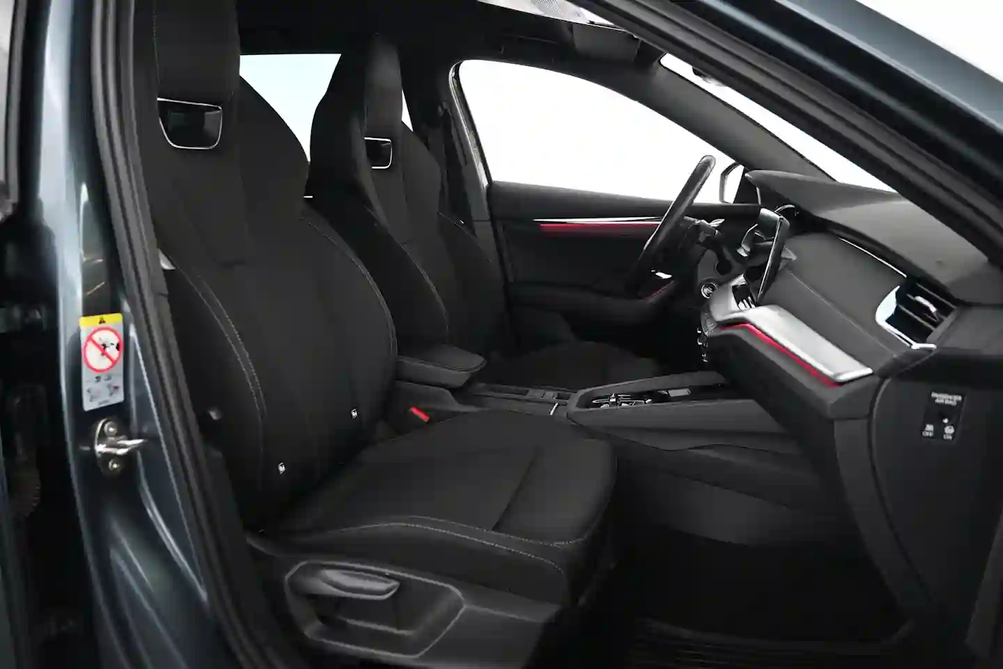 Car Image - 2cBjIo4QXgwH9VsO5qsAPR
