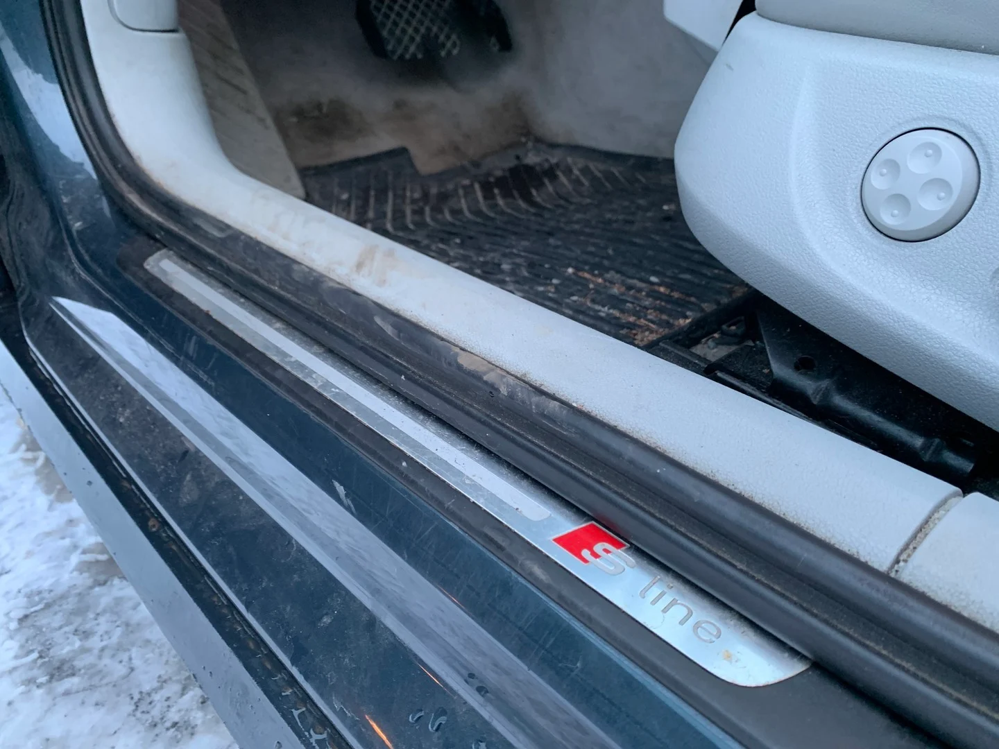 Car Image - 2BhdptYCO8tY3JtcfJDEoU