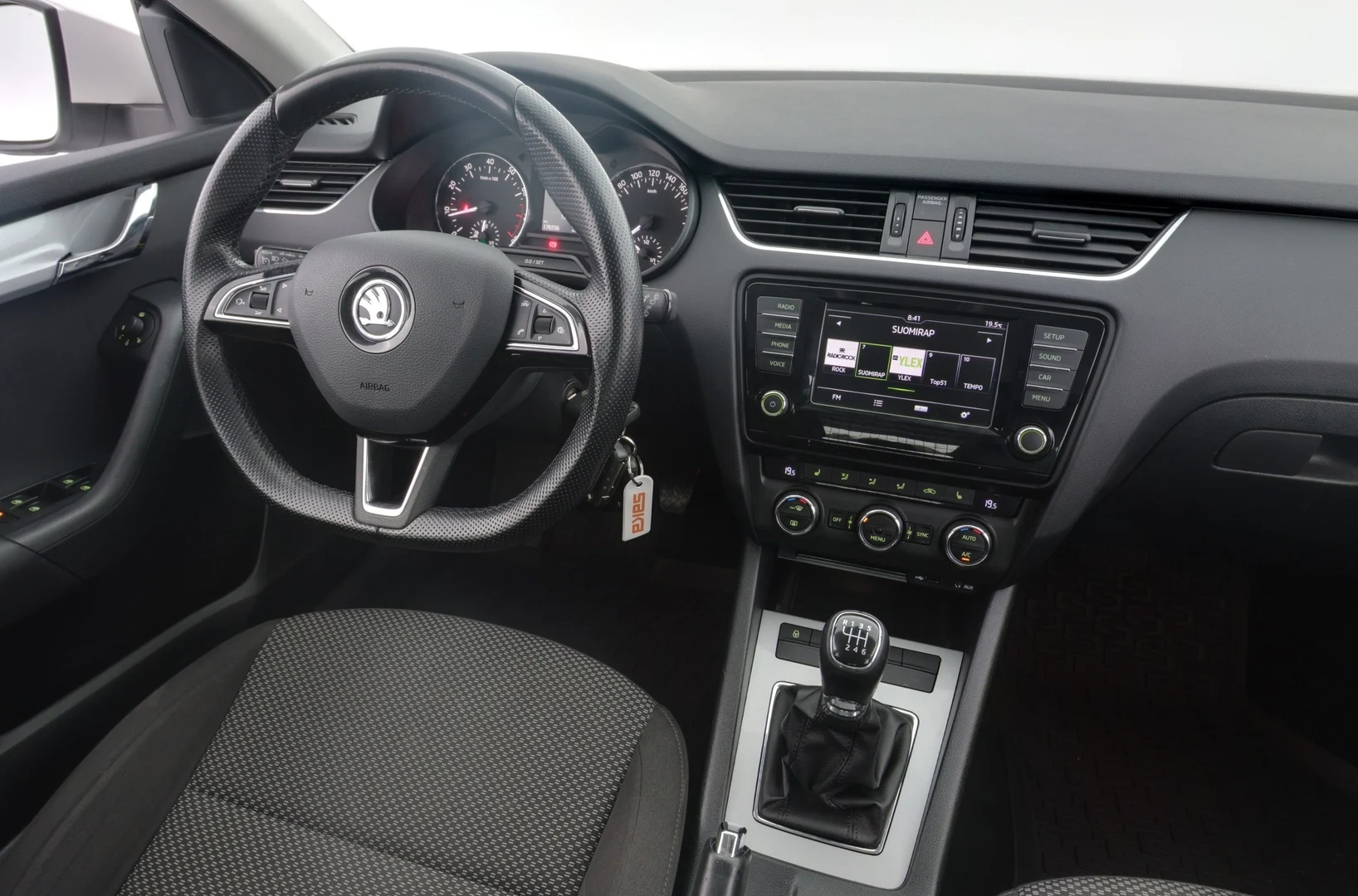 Car Image - 2WzfgOe8NMxHqBpuiVfv8R