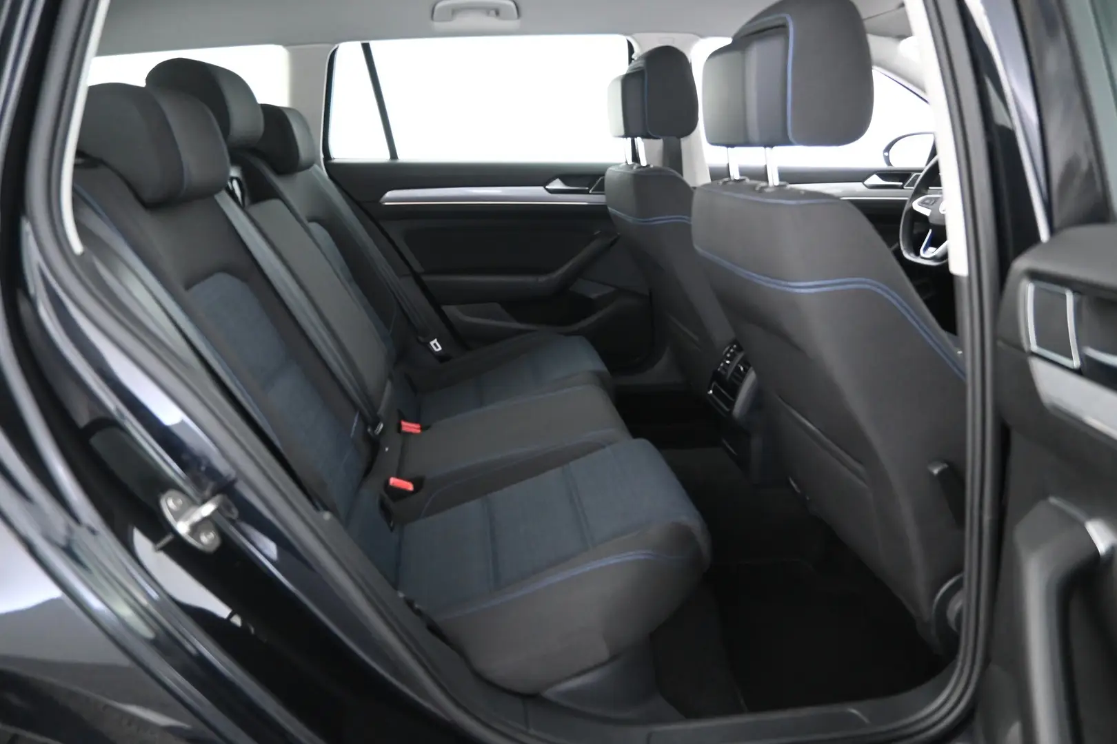 Car Image - 1s8Lp5xsFTsQOc0o3Y1yfH