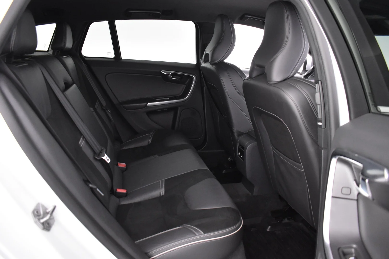 Car Image - 54LTcy9rF8gzXJEKtq6n5N