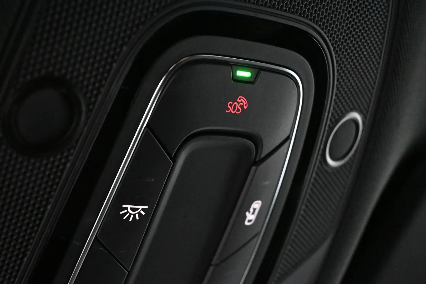 Car Image - 1tMMgqextXhzjJTascc7JB