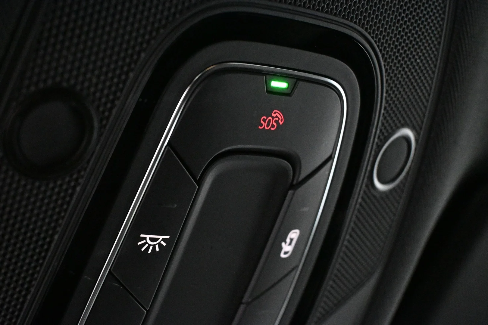 Car Image - 1tMMgqextXhzjJTascc7JB