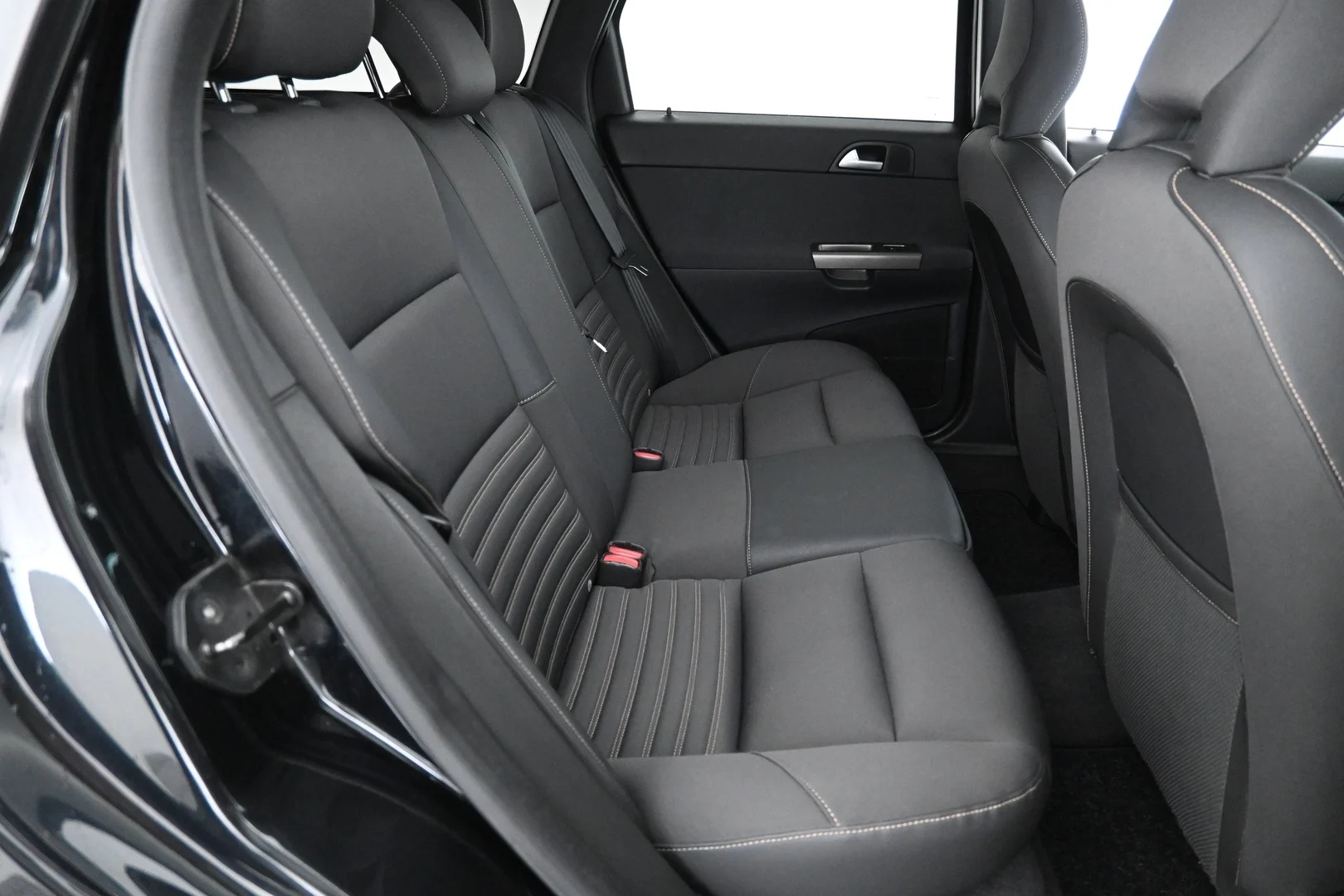 Car Image - 5ZmqDlVEinHcZxbF5yCEvc