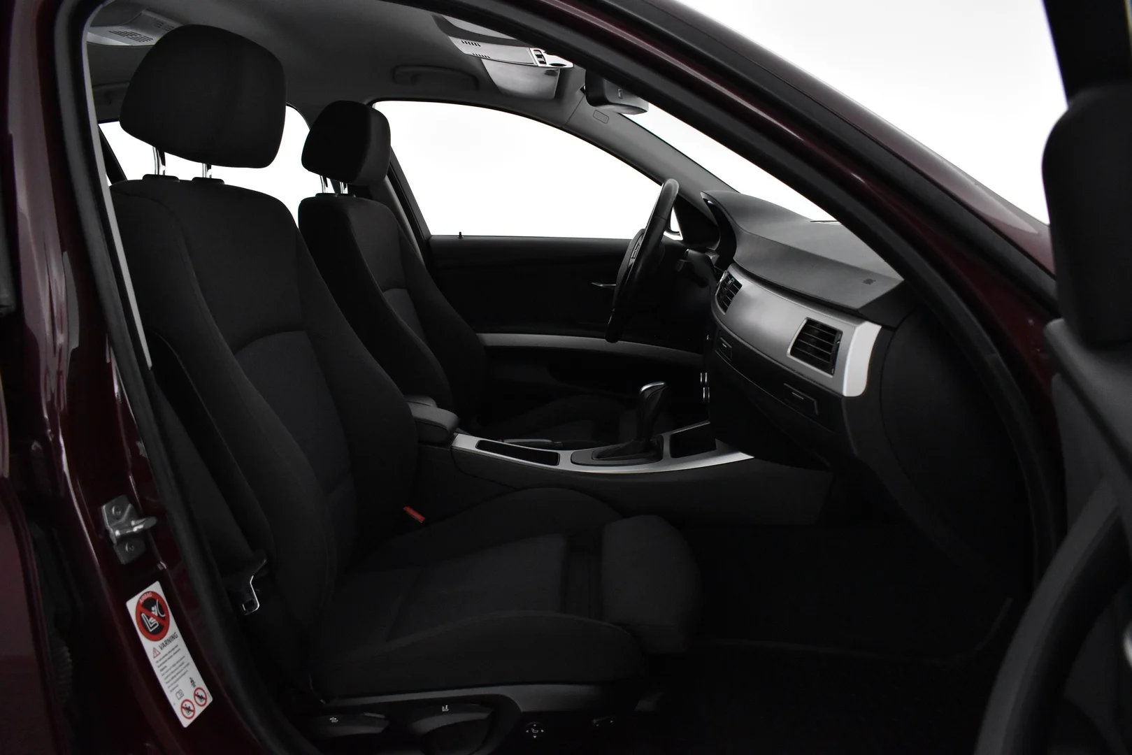 Car Image - 1xNoTccYs5qpyVGov22ET3