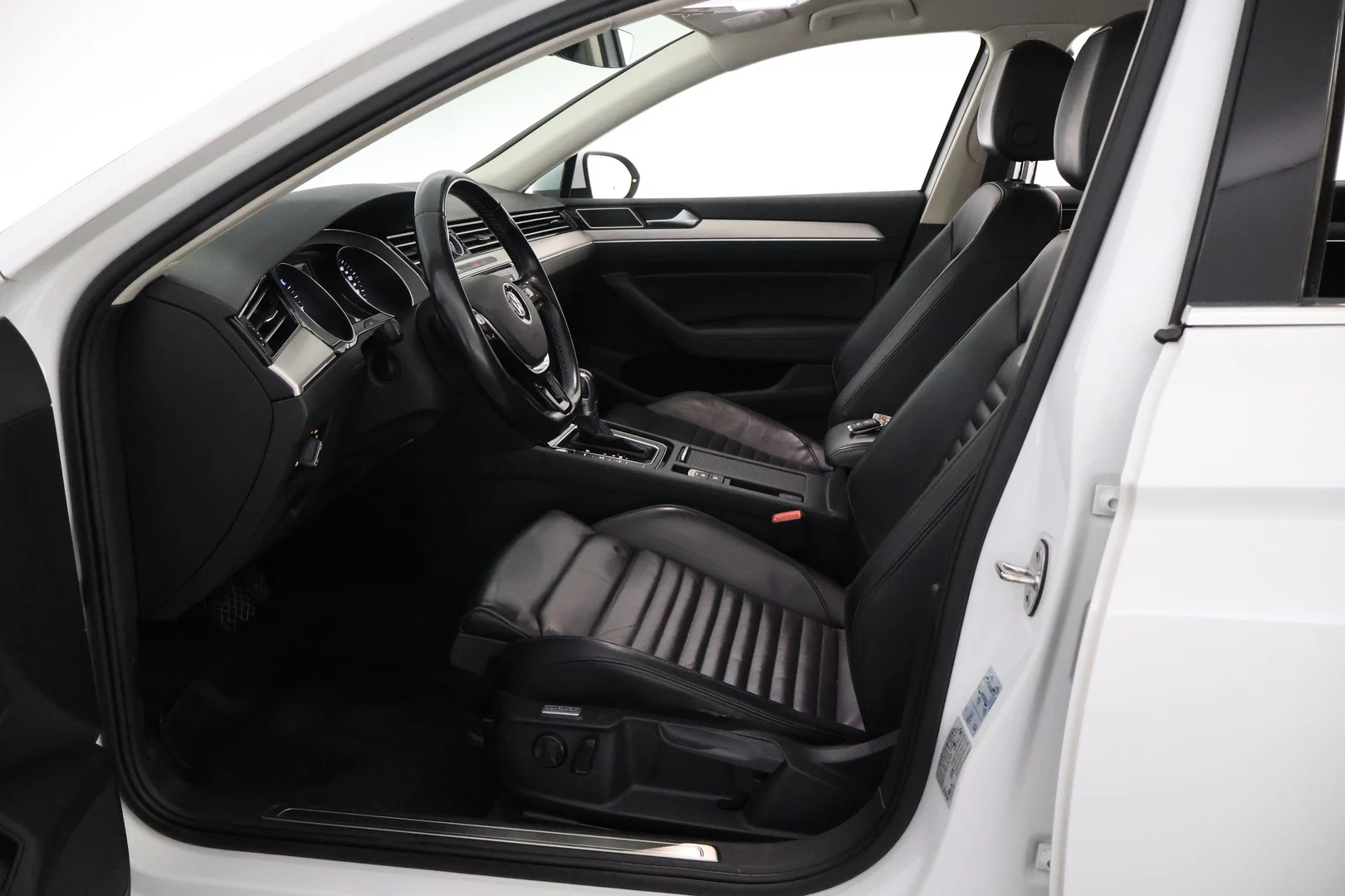 Car Image - 4Fv84qiy65aHX3OS2mg0K3
