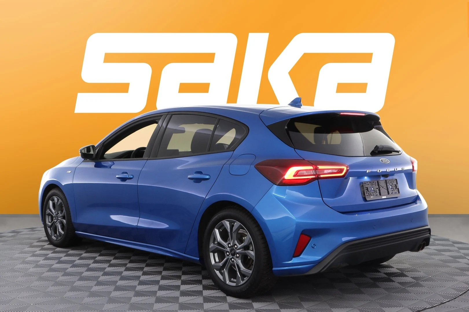Car Image - 3Q0B6ZzEMtaUoq1jWaJdaL