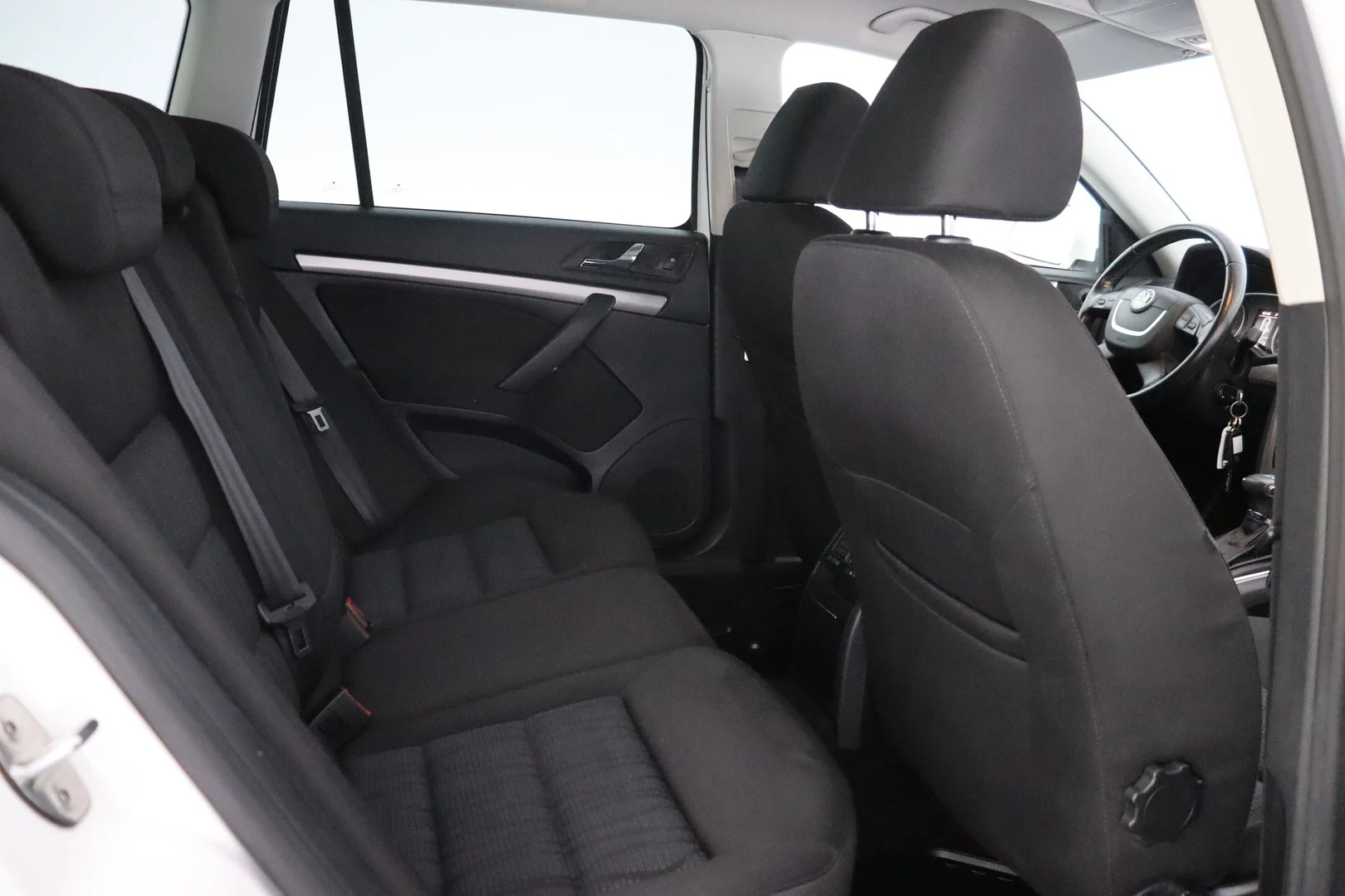 Car Image - 6HJ7s0cDJoybcAPA8OCK4m