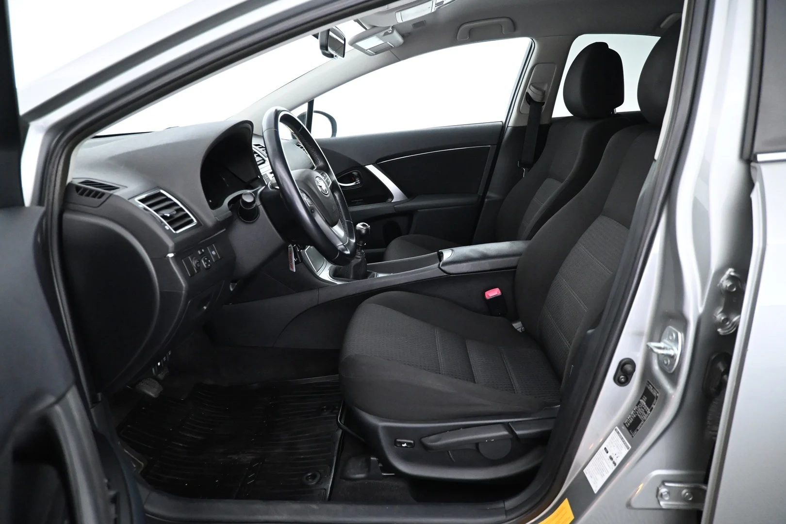Car Image - 1NjIemOTeLSmUeL9CE1dx1