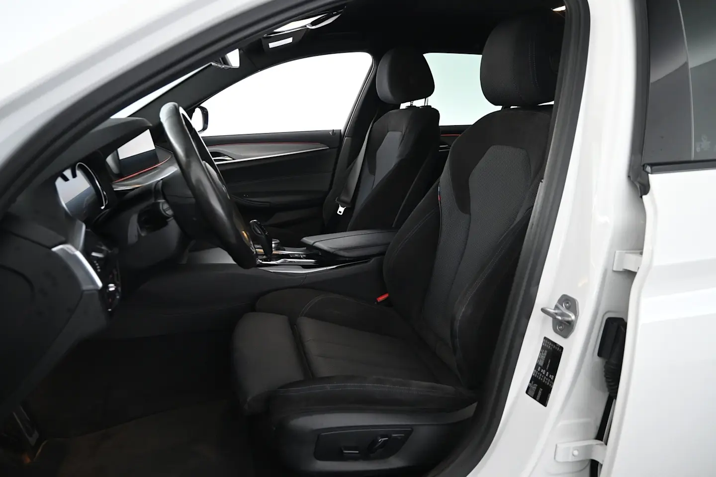 Car Image - Tcix0kp4bgBI20lxIXpJc