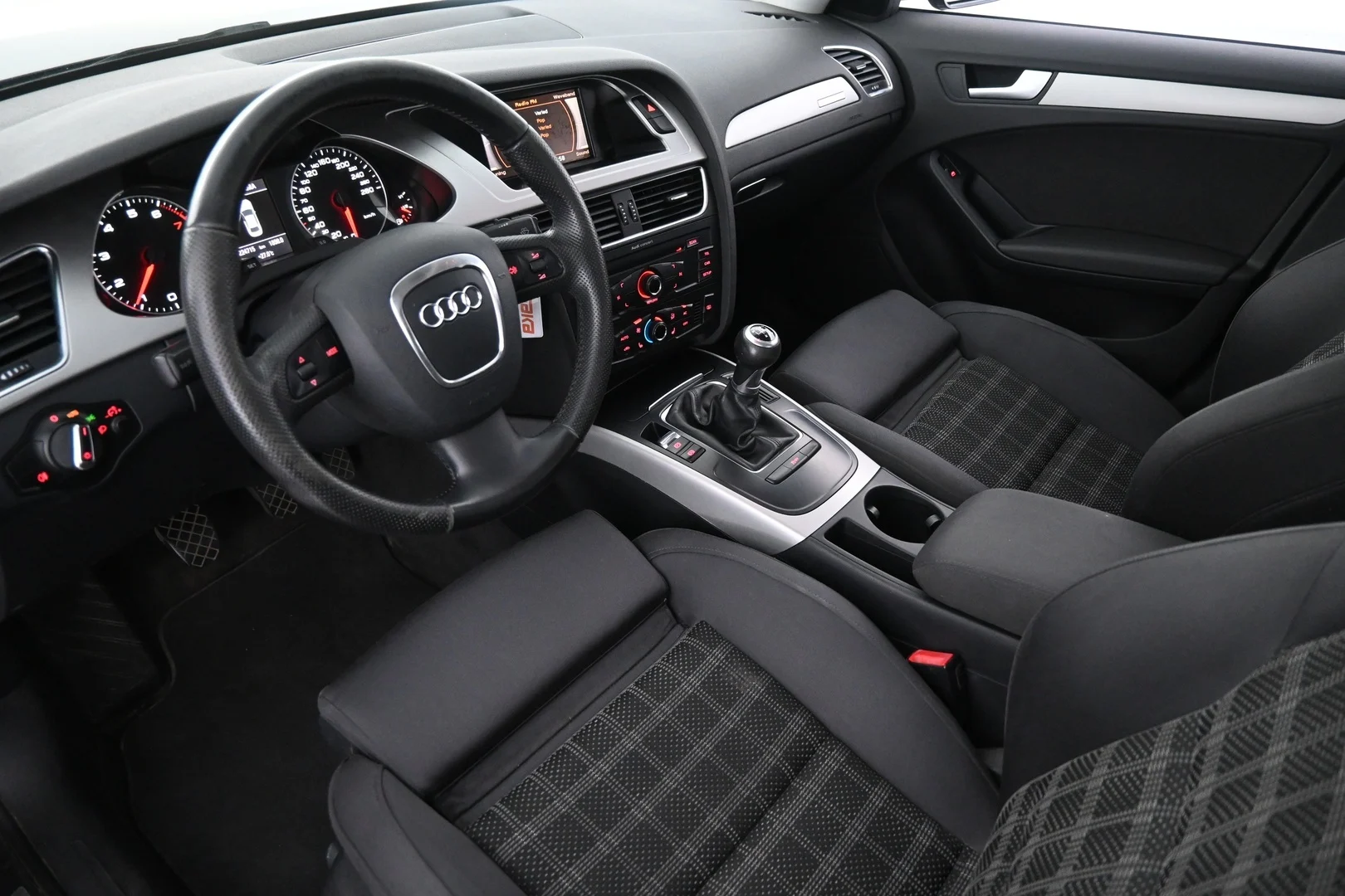 Car Image - 7J4RR5AltJO3F046TadCrR