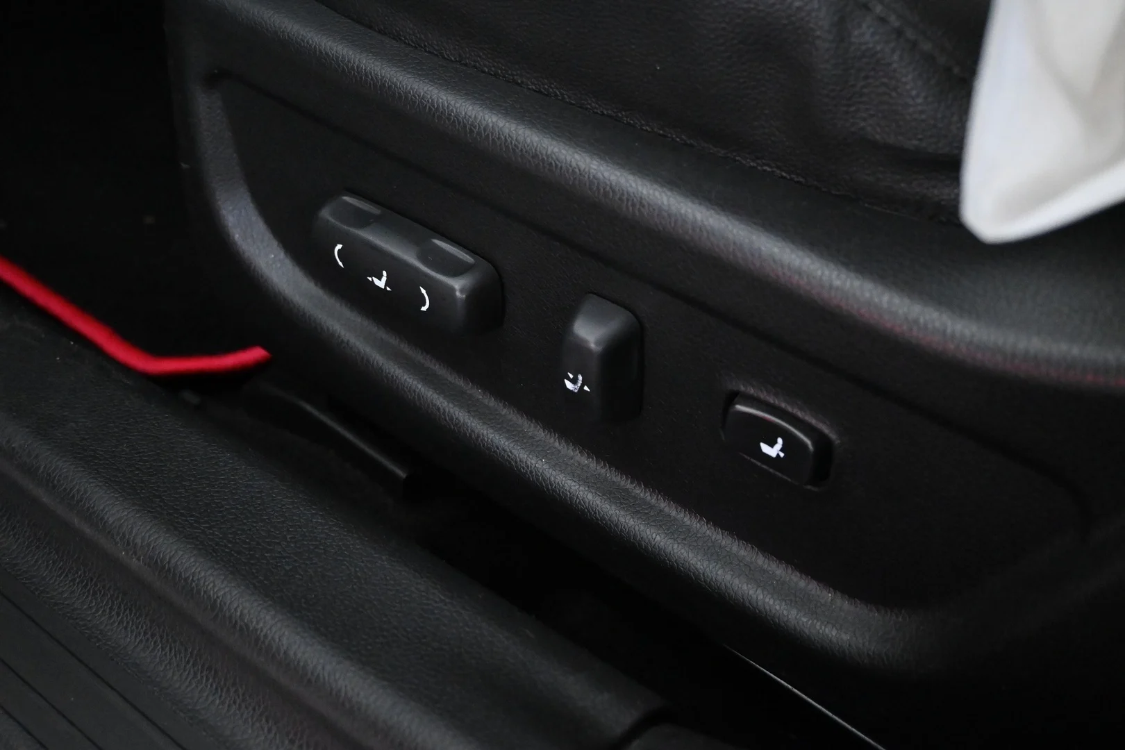 Car Image - 2fq6PSfHSmrKquWSmesHN1