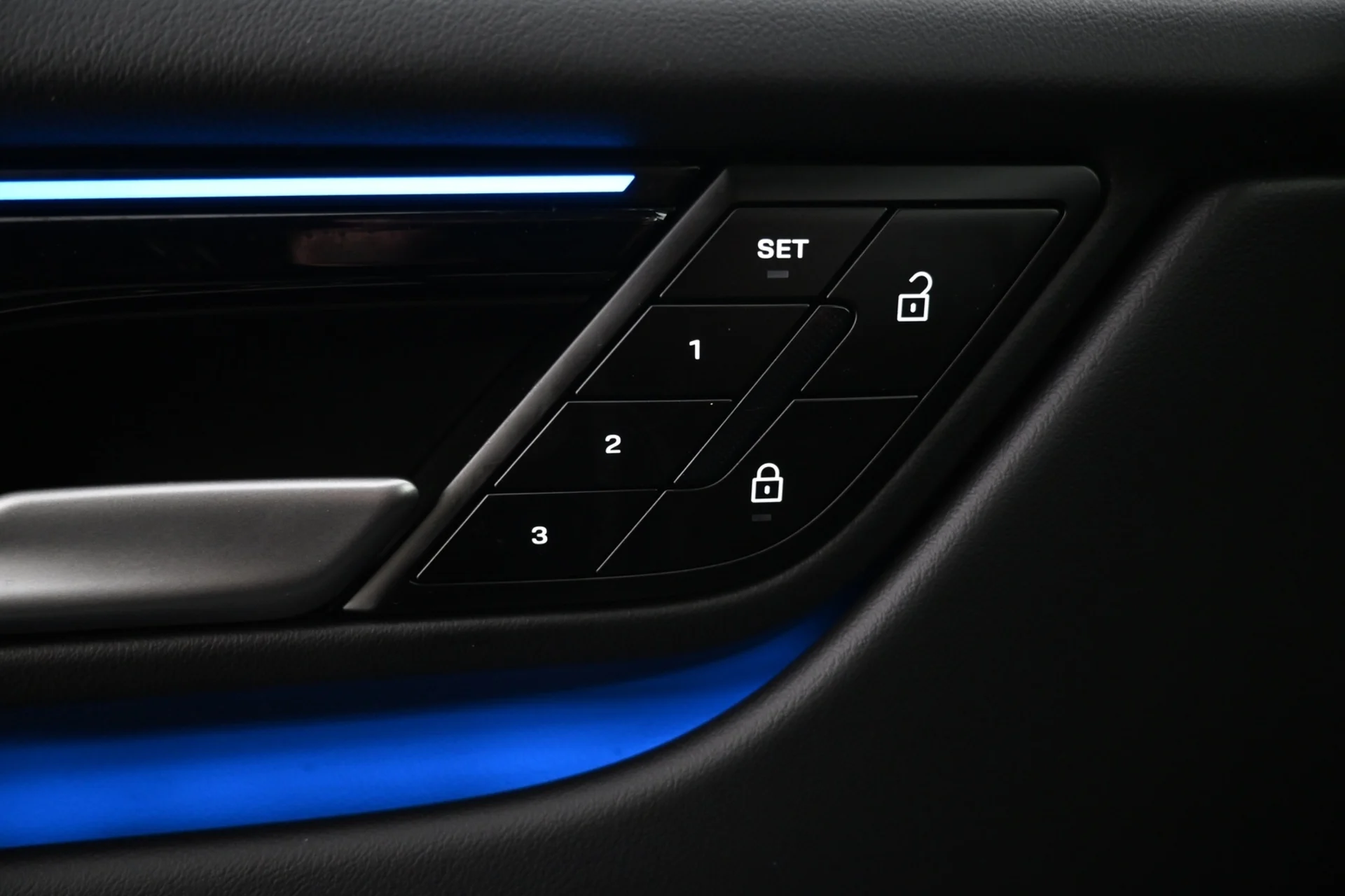 Car Image - 28gGJ1wfCRD2eGvWSZVlHz