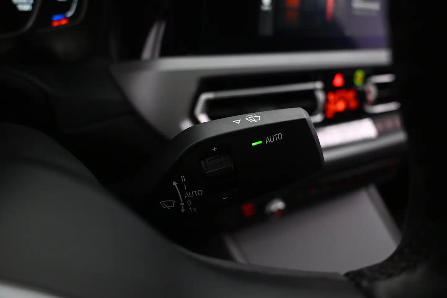 Car Image - oicI0oxzlmAR0Cd6Df4PG