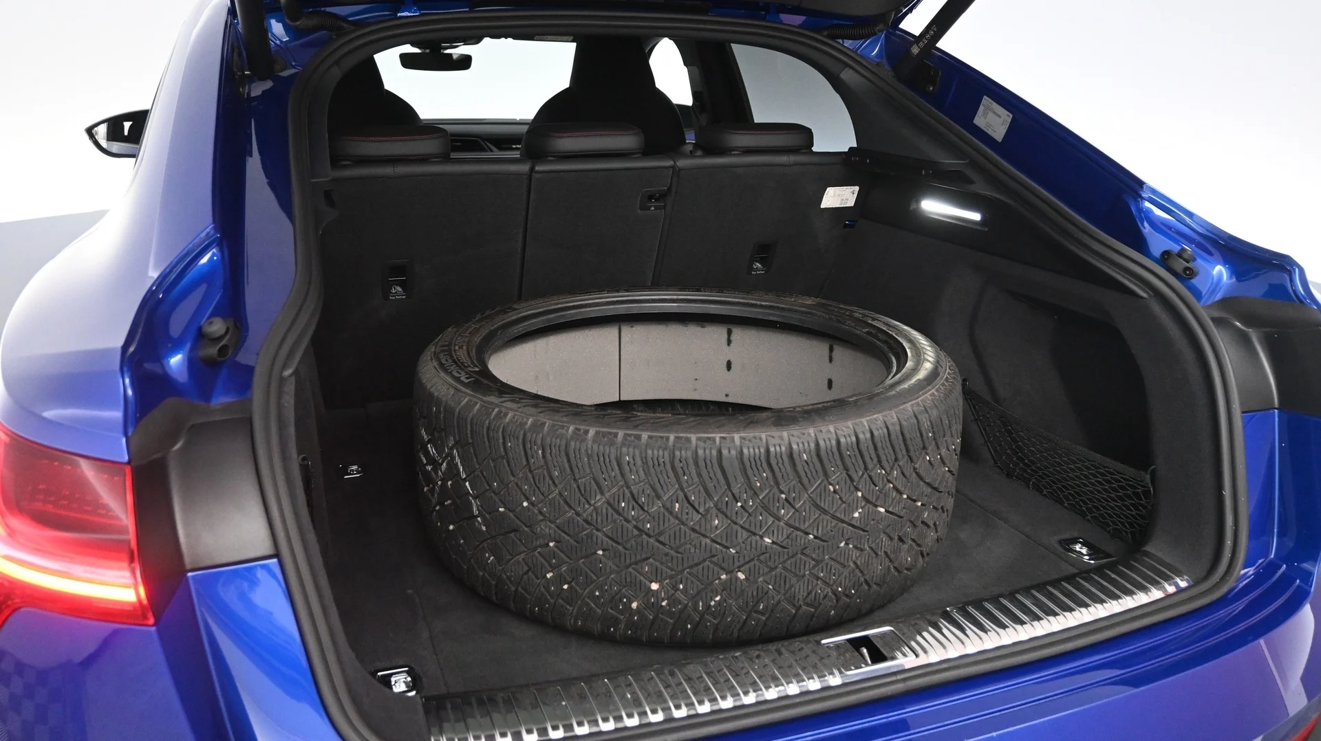 Car Image - 48Myyun5gjlGTpDJpuvHVp