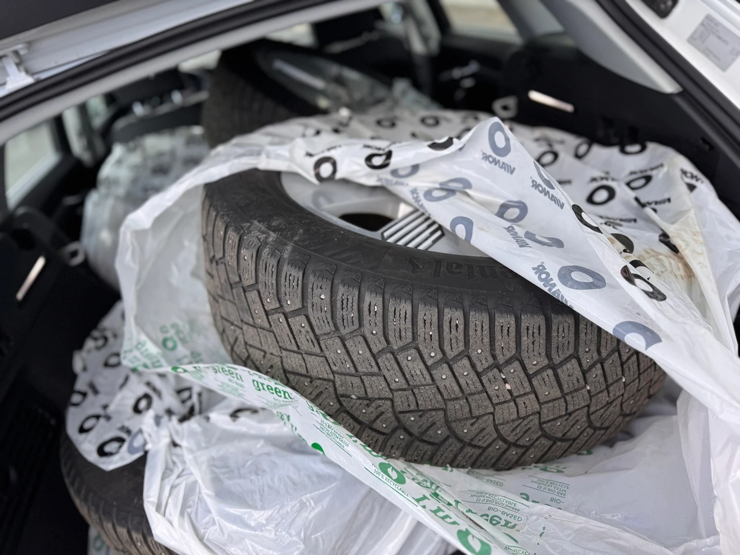 Car Image - 1JfsIEGSVWc74AAxnOY45c