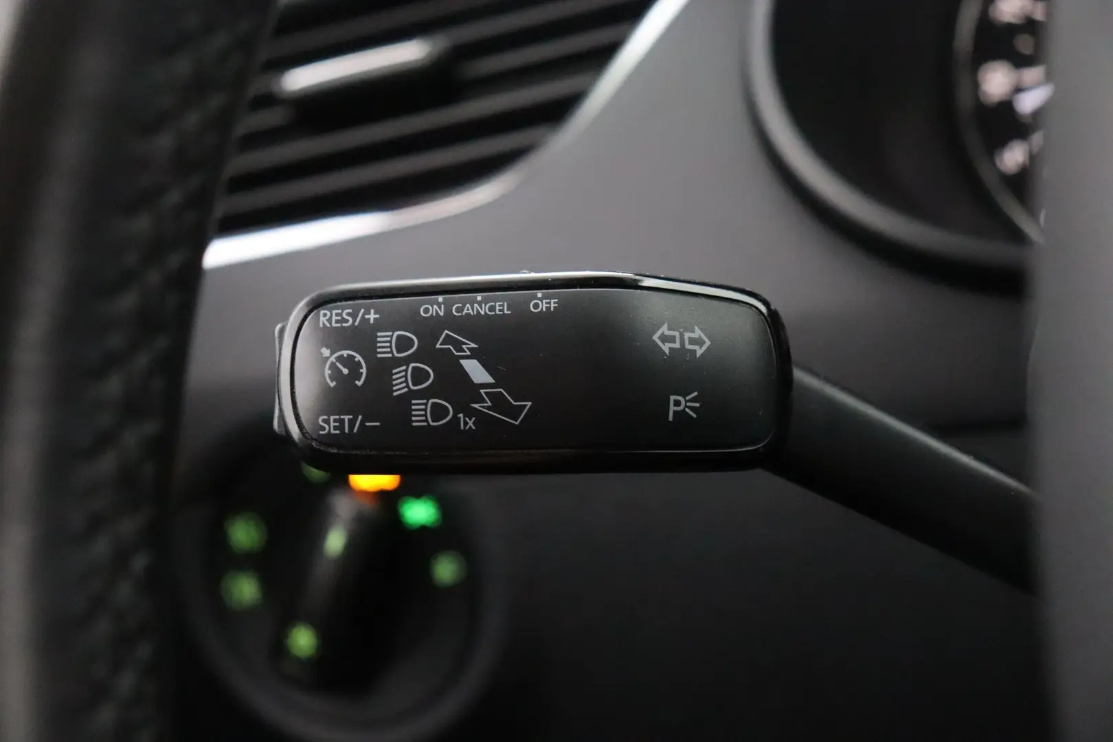 Car Image - 53k33LL8cOtQJHkxFOGRWv