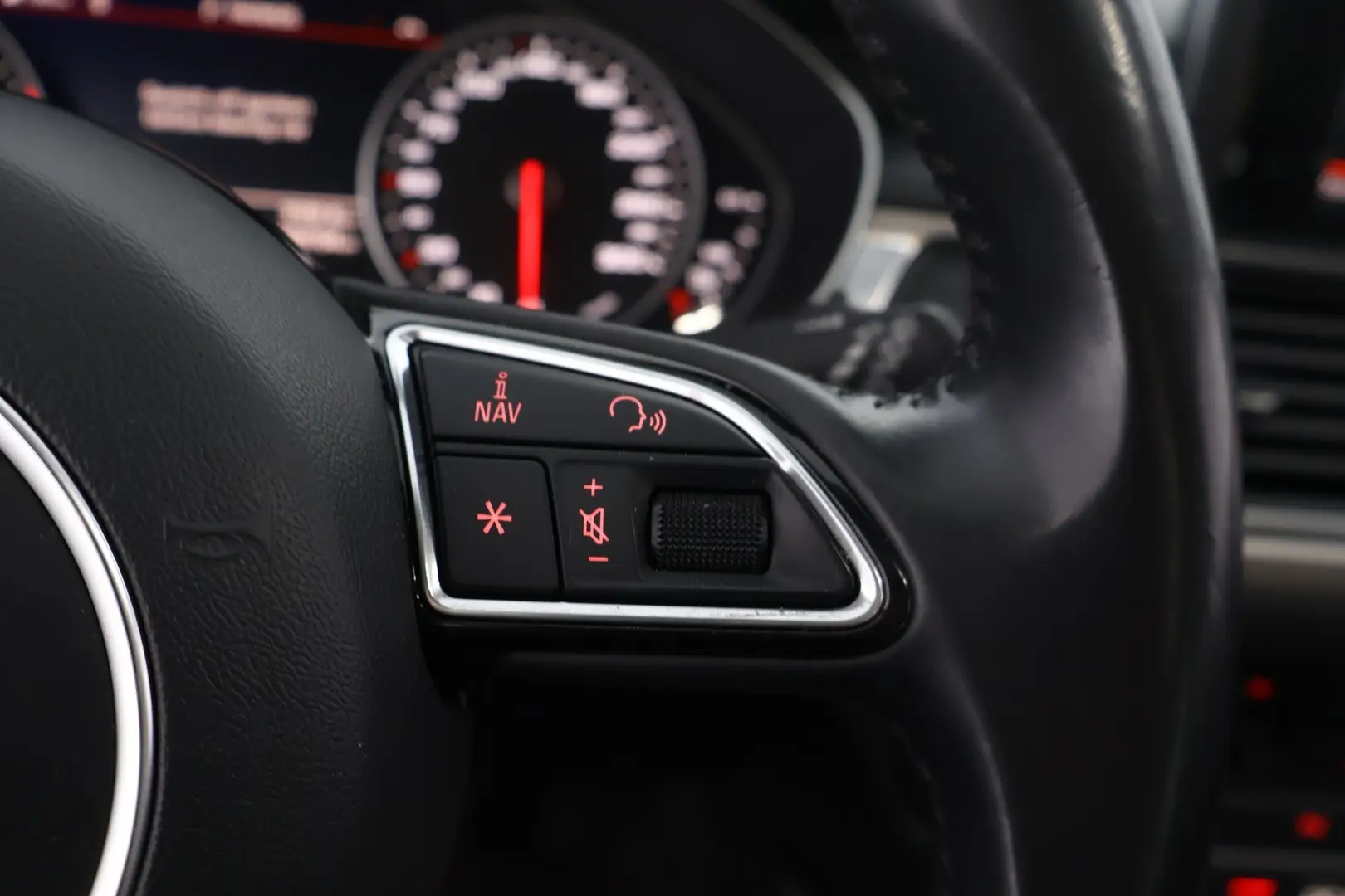 Car Image - 4rREyZxyrwDnVVvDxit50i