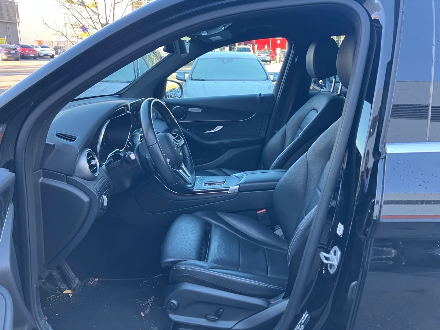 Car Image - 7lCxssU8hoqwscgZEiPGK5