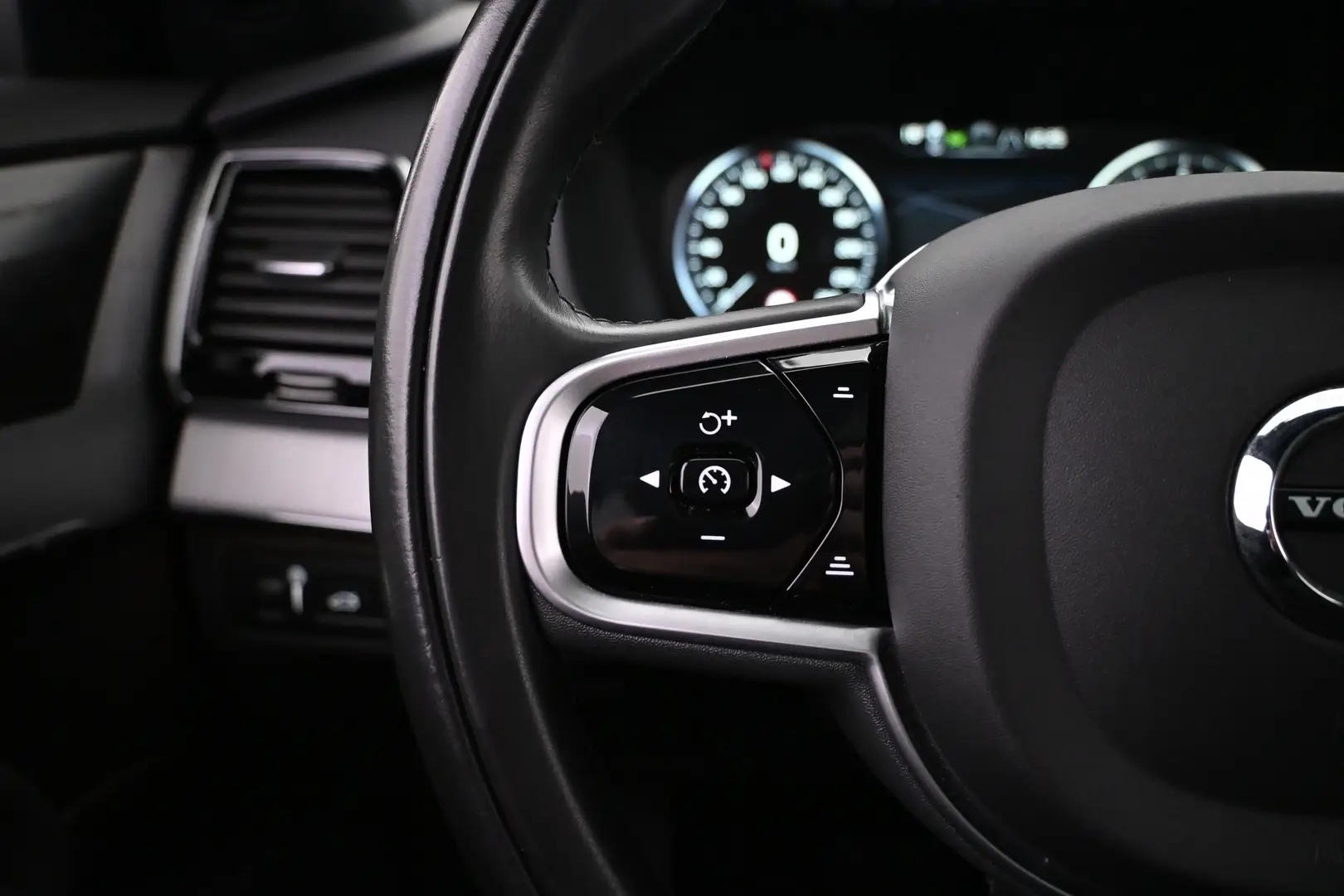 Car Image - 1QxwCYlWucRO8fRbMFIms9