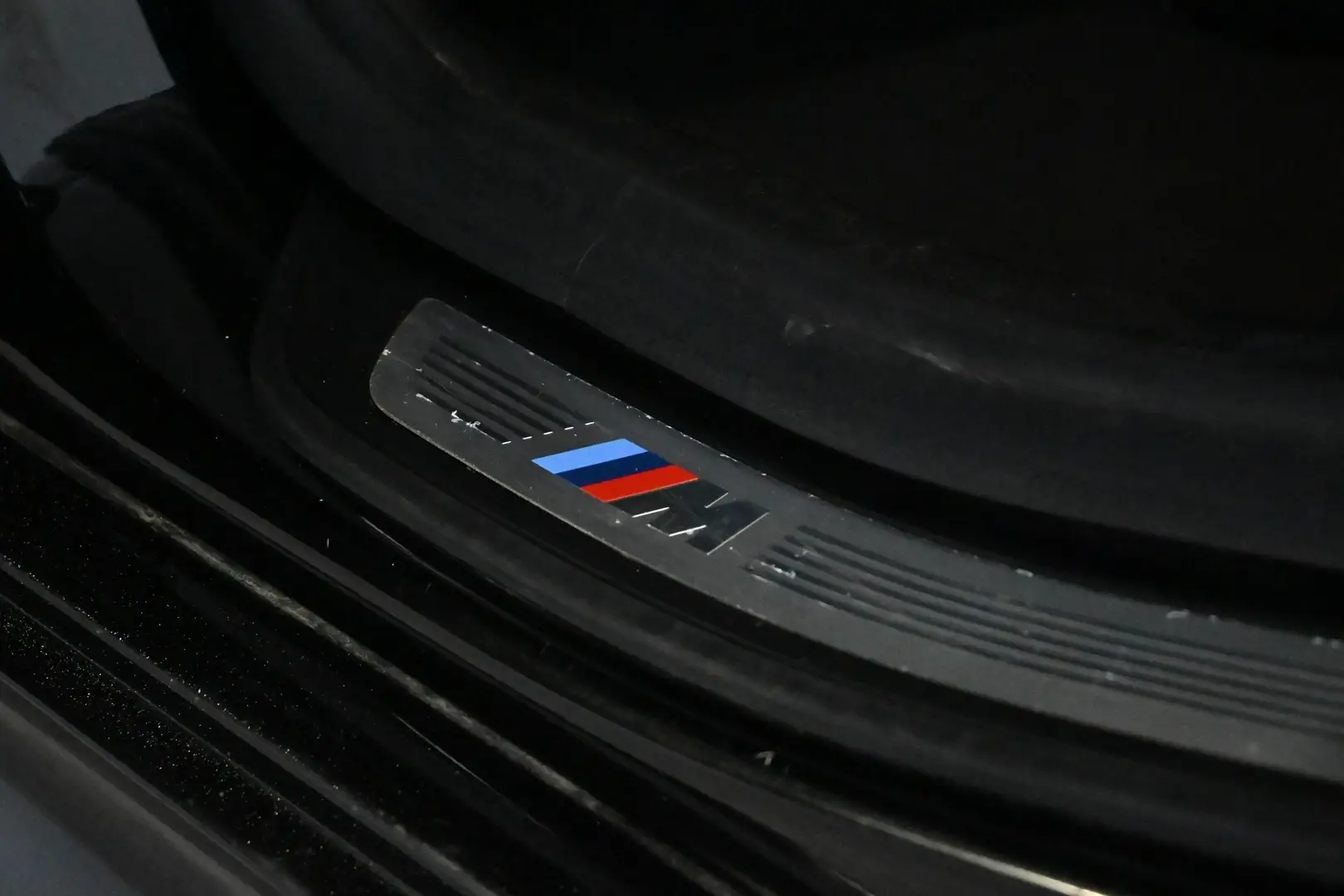 Car Image - 2o1gCc1g2a1InX1EMw4ngK
