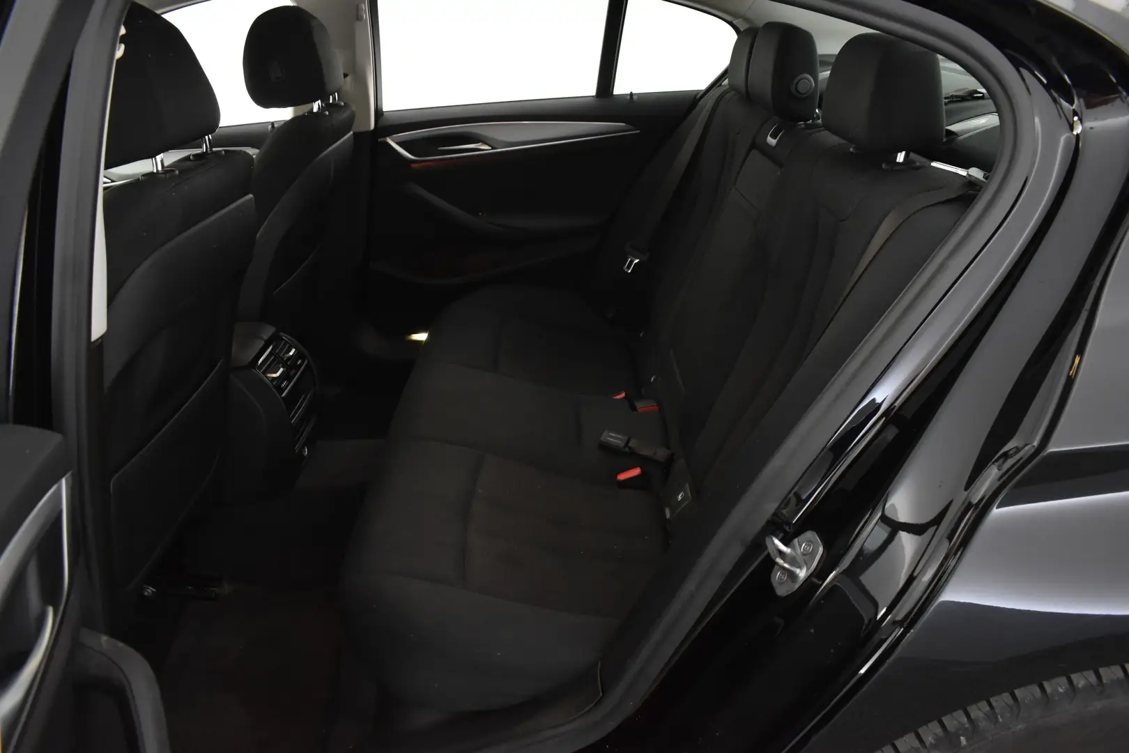 Car Image - 77vaBhMK5gy0RyA2hplSaH