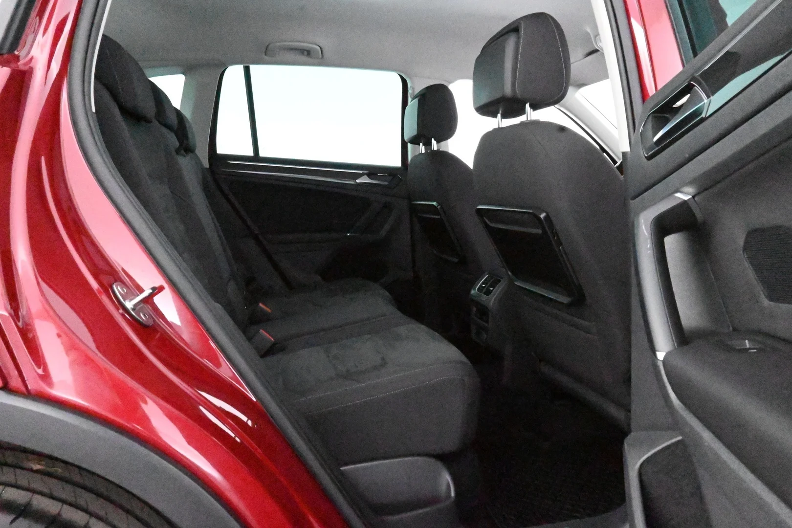 Car Image - 7roiZI2crZLgX8wKaUnJHG