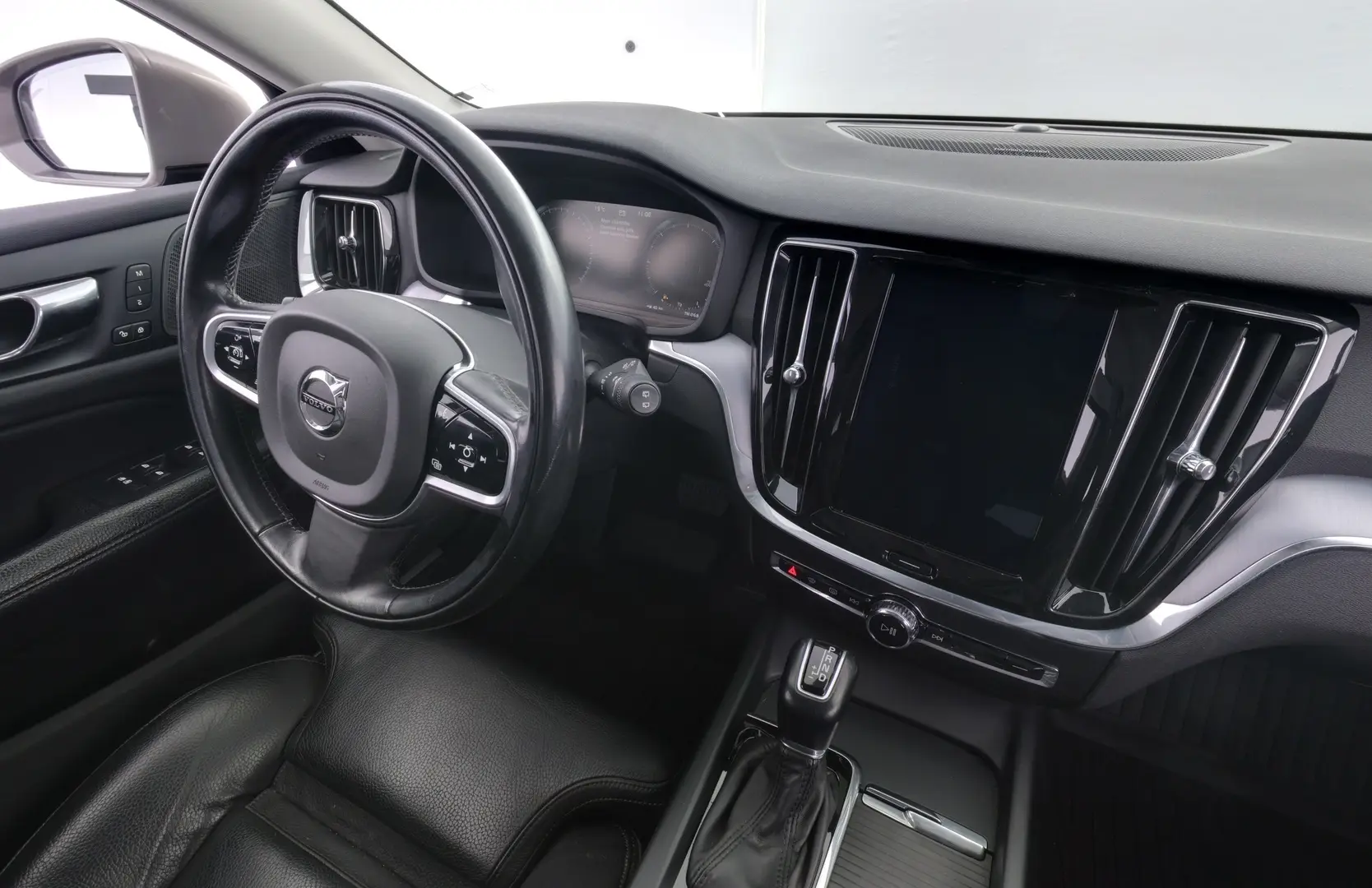 Car Image - zxYRzFAHdHN8ONIIRShCw