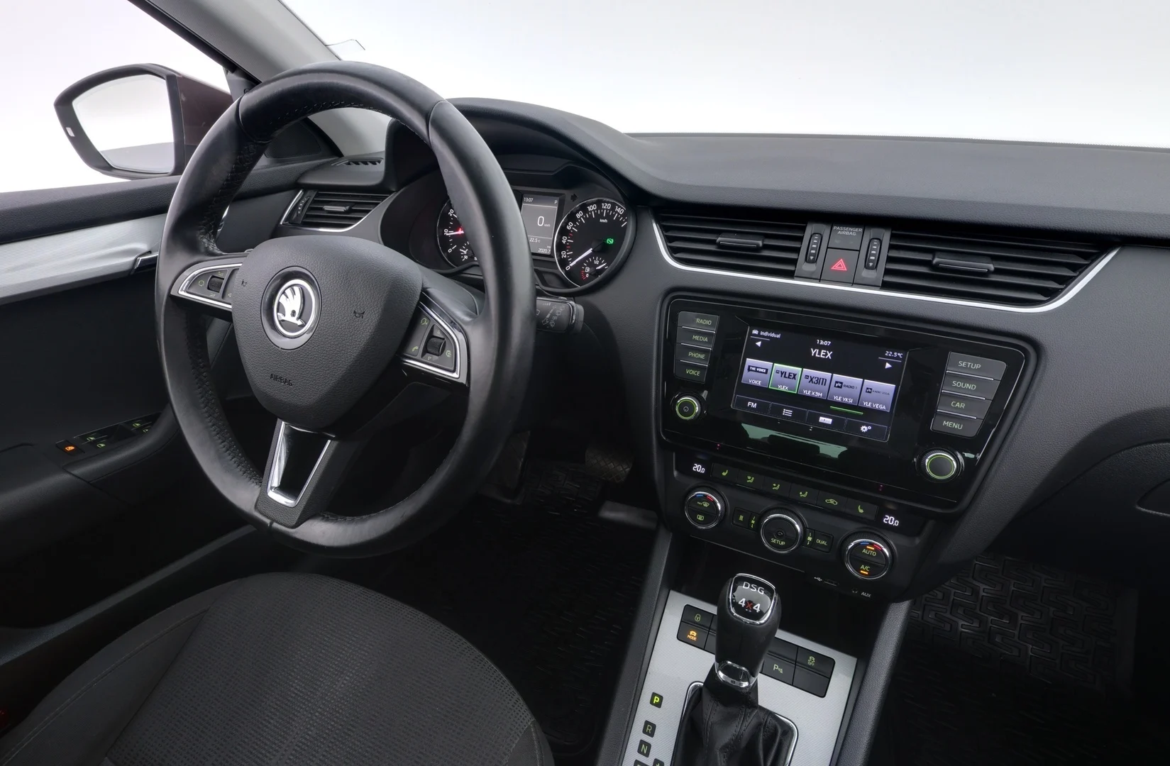 Car Image - 19iayJ62SD4HaOQELJrBDH