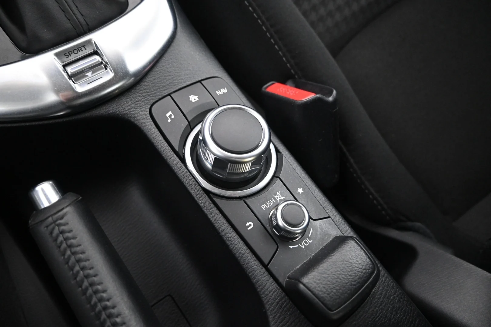 Car Image - 7mnJHwteUXK0dcLvJbLCRu