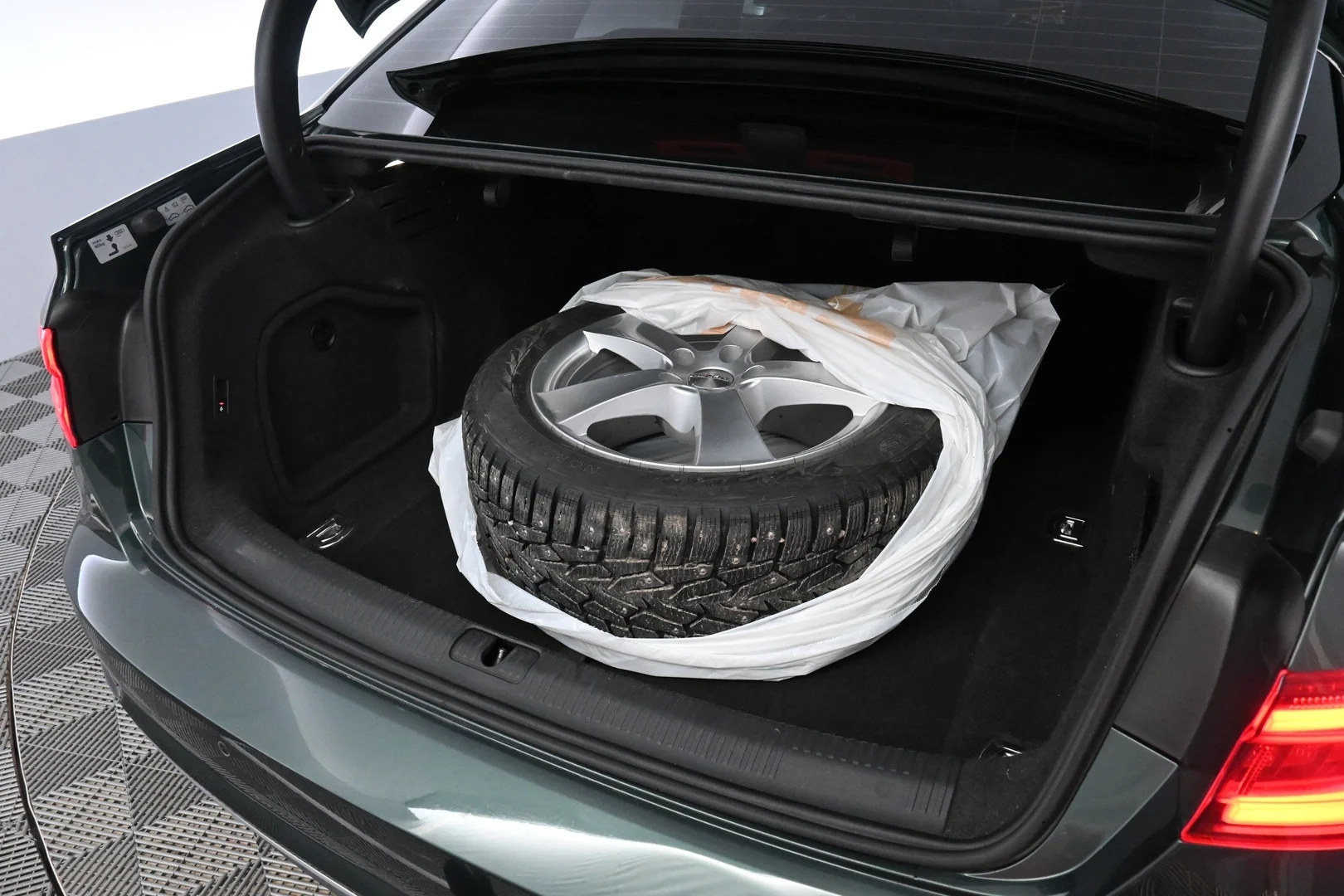 Car Image - 6MFfzcu2qKnZoZM6fSS1JV