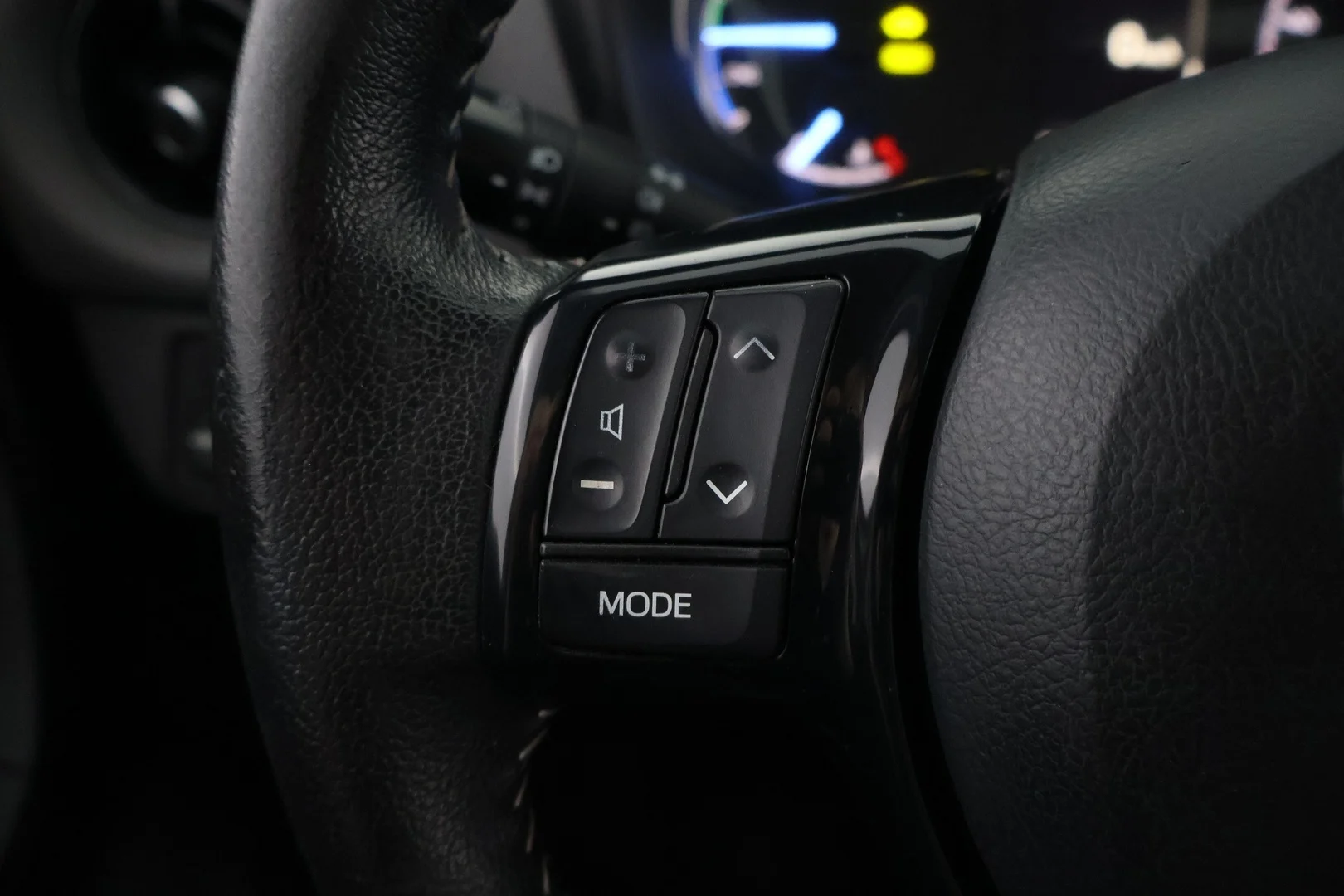 Car Image - kVxtlrVCa7sV8DR9rTwZ4