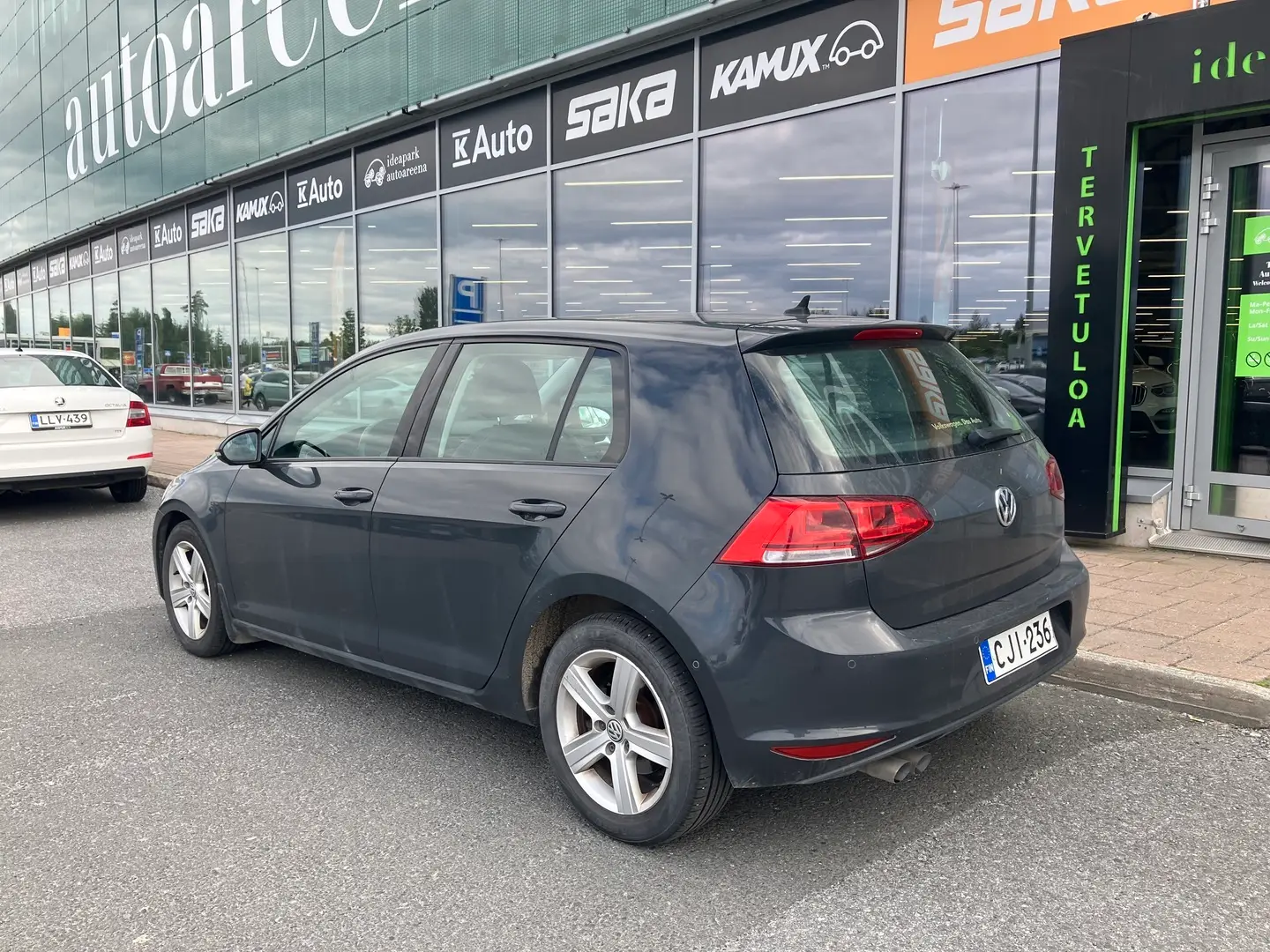 Car Image - 23BzdvCuhUvaw6zq0nLQFH