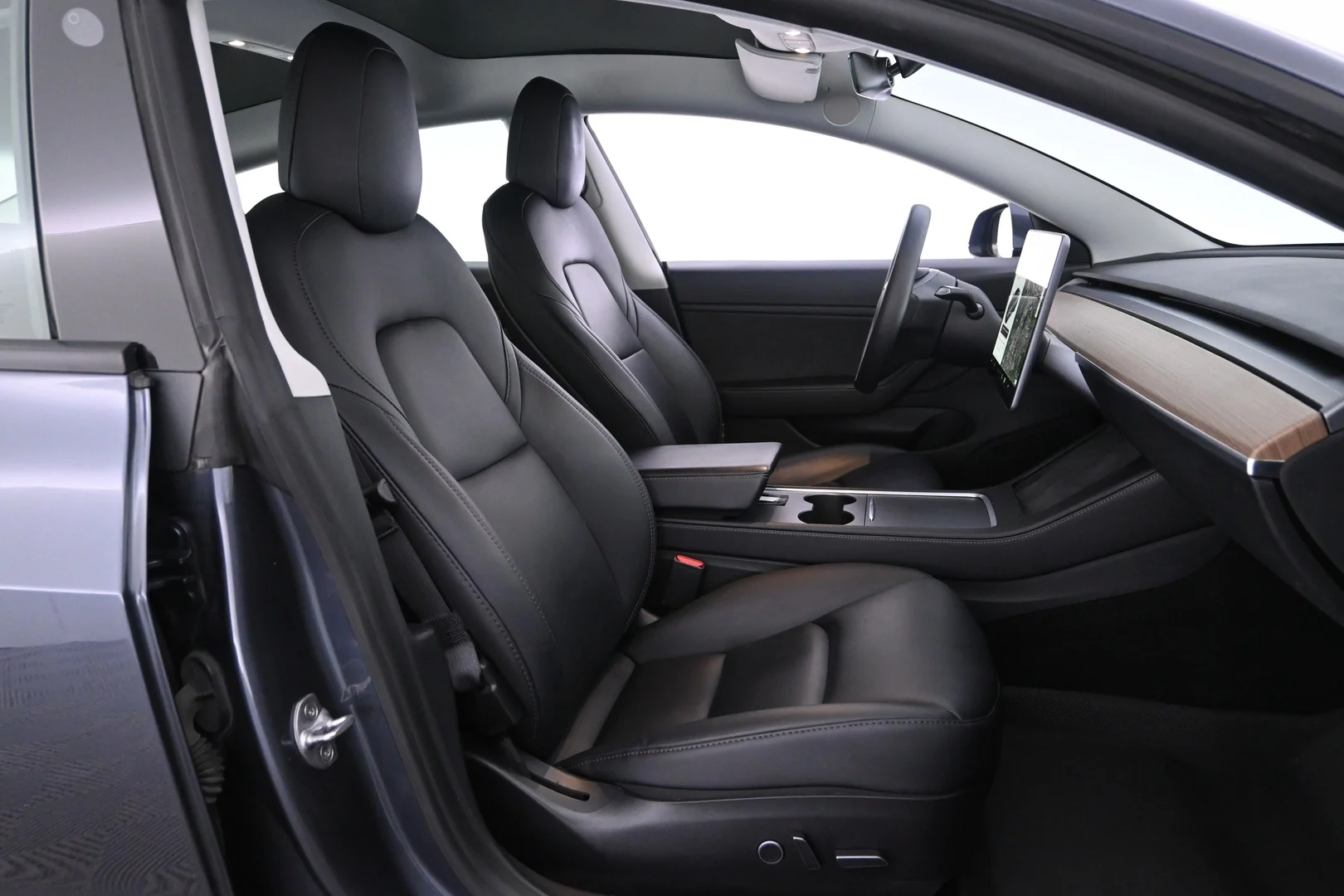 Car Image - 6QpRZ1RfYMqfS3wcGgQsbS