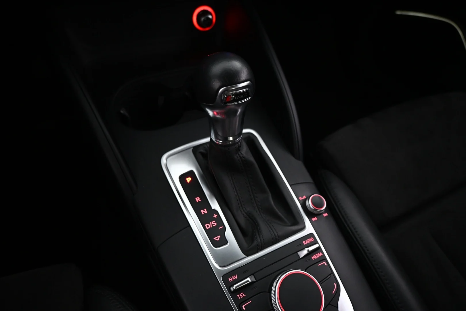Car Image - 4xtEjQd8MLzcYWniEa9cl1