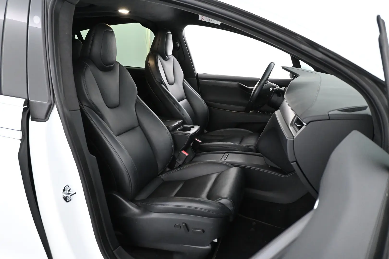 Car Image - 3stmhi3L6jjZI0UPXJ6BpL