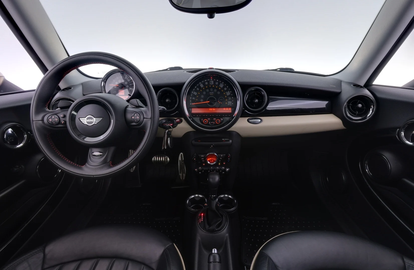 Car Image - 76OqEcS5cksBOq0Sye0tFT
