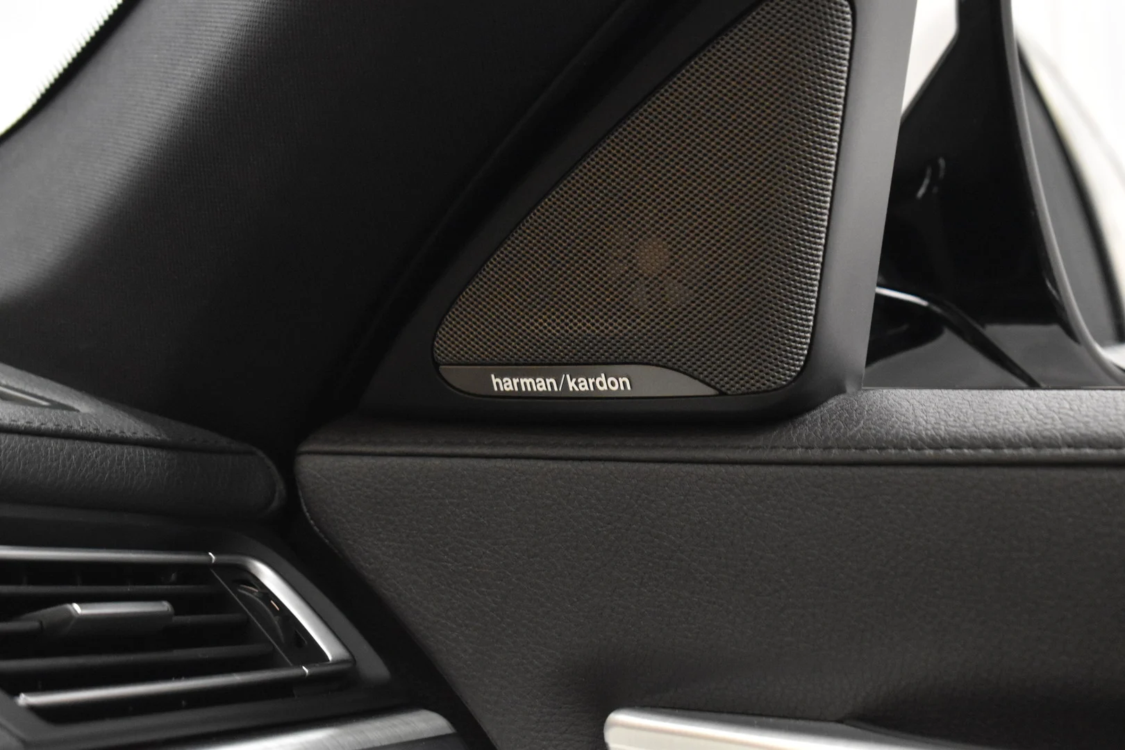 Car Image - 5I69qVt0EjUyJxTT4jmH6w