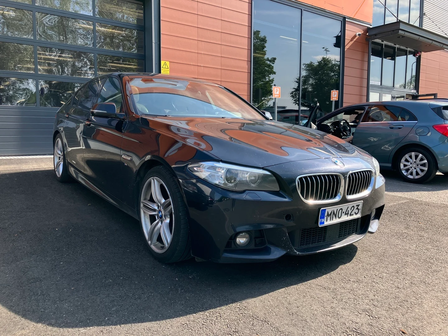 Car Image - 70LjMpN4y0gA21mn4XWzKg