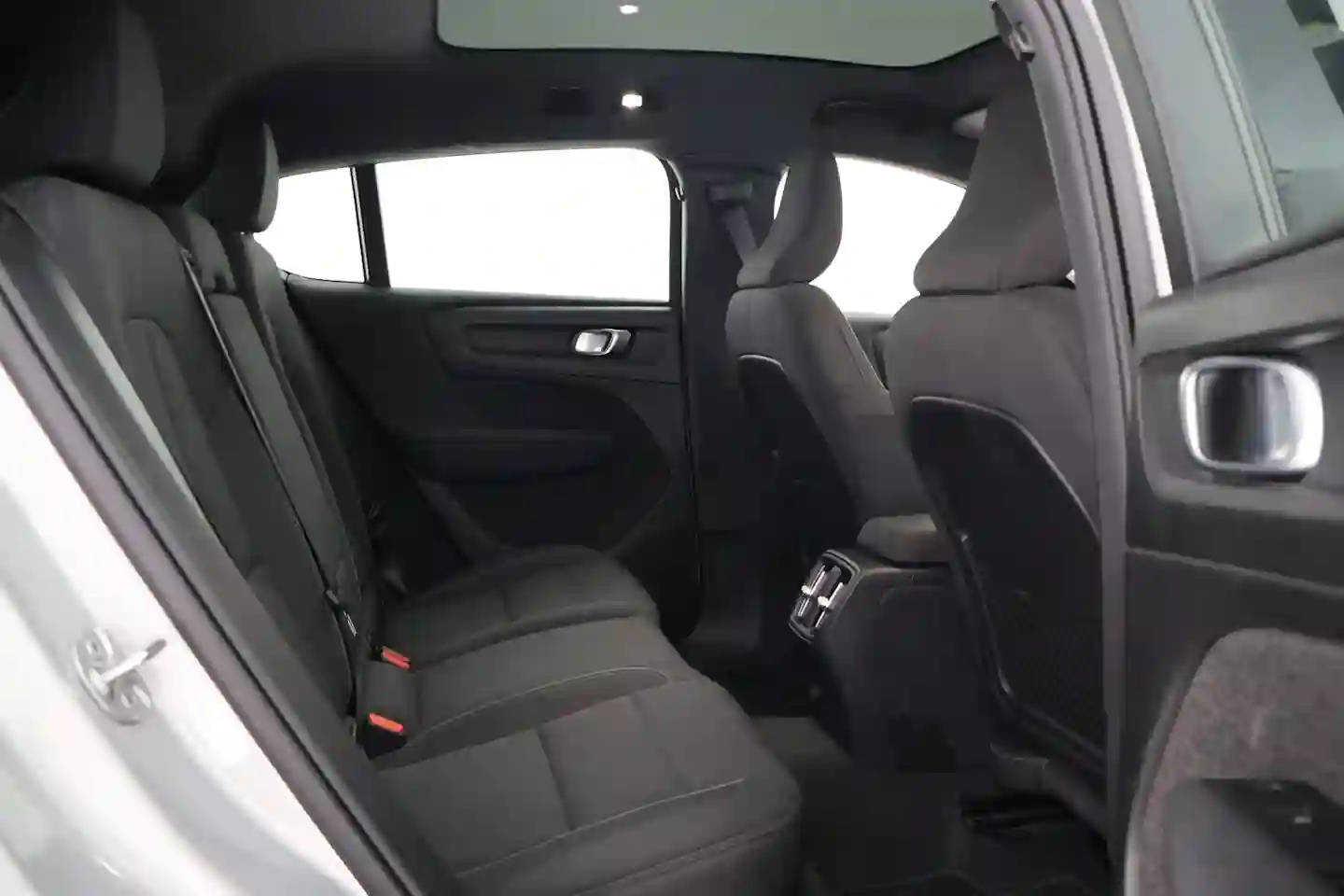 Car Image - 2WEjcSK5gfQeq9K0NFpatK