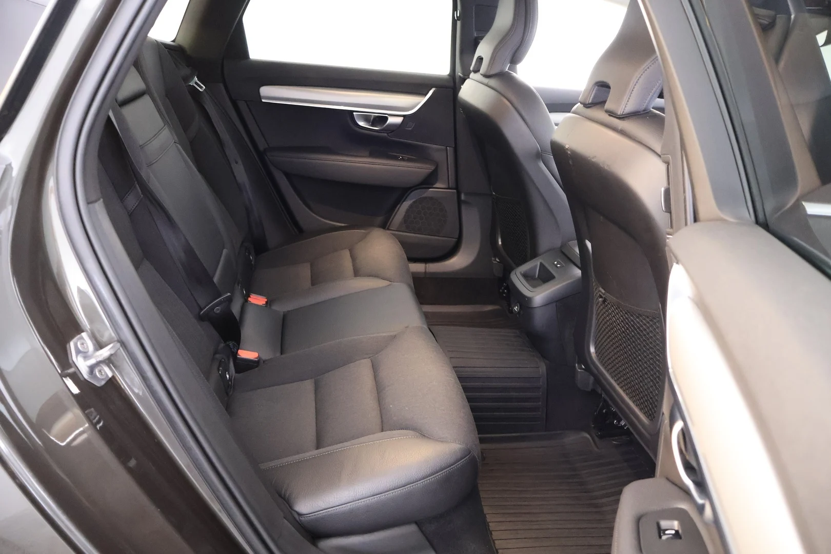 Car Image - 6JB5jHvpYUfalRTDphFWUs
